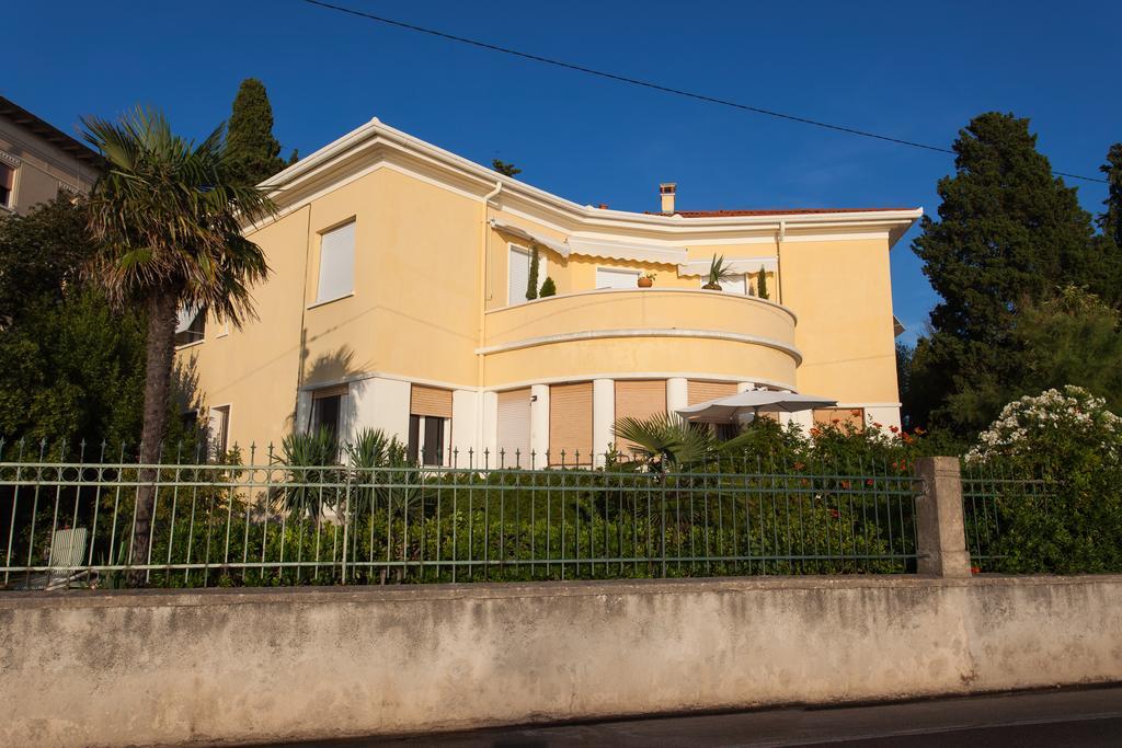 Apartment Ira Zadar Chambre photo